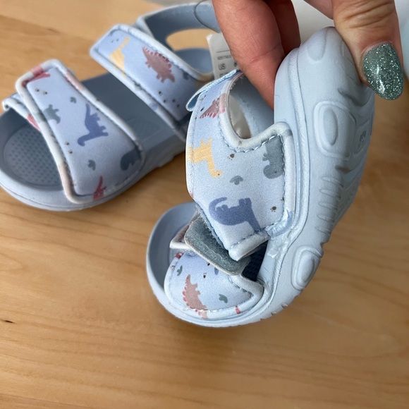 H&M baby sandals size 6 - Picture 3 of 5